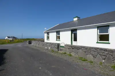 Image de Seaview Cottage, pet friendly, with open fire in Fanore, County Clare