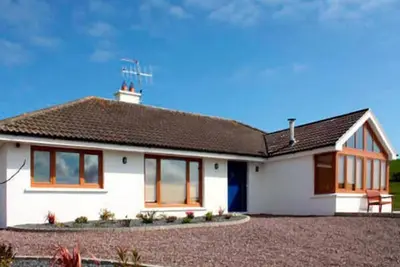 Image de Lough Cluhir Cottage, pet friendly in Union Hall, County Cork