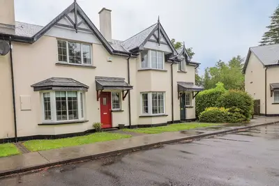 No. 4 Lansdowne Village, family friendly in Kenmare, County Kerry