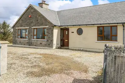 Ard Na GRÉINE, family friendly in Glenties, County Donegal
