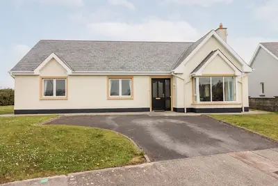 Image de 29 Church Field, family friendly in Doonbeg, County Clare