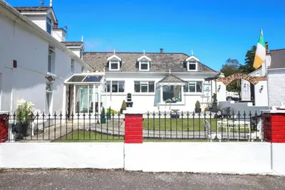 Image de Waterfall House, romantic, with a garden in Dunmanway, County Cork