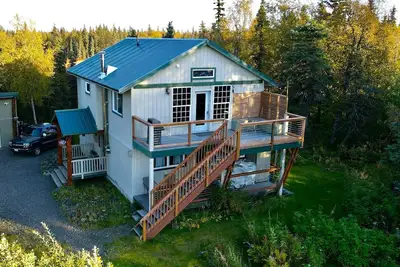 Image de New Listing! Lake View Lodge: The Bear Suite\nSpectacular views, clean and cozy!