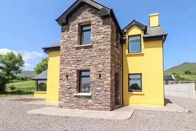 Image de Lack Cottage, family friendly, with open fire in Camp, County Kerry