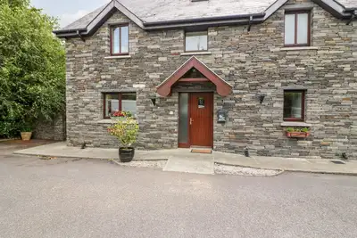 Image de 1 The Courtyard, pet friendly, with open fire in Durrus, County Cork