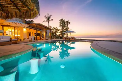Image de Onda Beachfront Luxury Estate Next to Four Seasons Costa Palmas