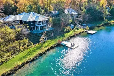 Image de Relaxing cottage on Wee Lake in Grand Bend