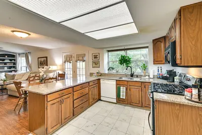 Image de Lexington Home ~ 5 Mi to University of Kentucky!