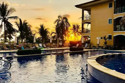 Image de Luxury Condo Beachfront Las 3 Gotas 3 Beds, 2 Bath, Ac, Infinity Pools & Balcony