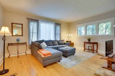 Cozy Westcott Home ~ 1/2 Mi to Syracuse Campus!