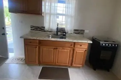Vee's Country Apartments #2