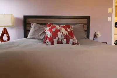 Image de Private & clean 2 bedroom w/laundry\n