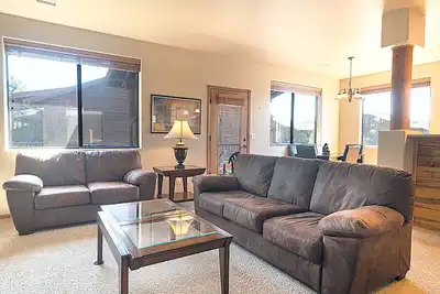 Image de Cozy condo in center of town