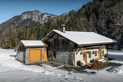 Image de La Ferme du Cortet - séjour en nature pour 12 - Ovo Network