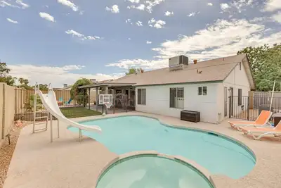 Image de Family-Friendly Home w/ Pool & Fire Pit in Peoria