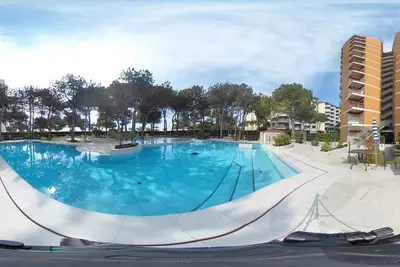 Image de Appartement de vacances avec climatisation et vue sur la mer