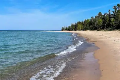 Image de Beach House On Lake Huron- Summer Paradise: Swim, Kayak, and Relax on Lake Huron!