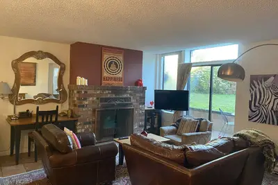 Image de Home away from home in the heart of Kitsilano\n