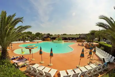 Image de Maison mobile avec piscine communautaire