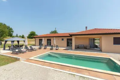 Villa Xenia (V0411-K1) - Labin