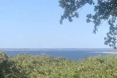 Image de Hillside Lakeview Fun!