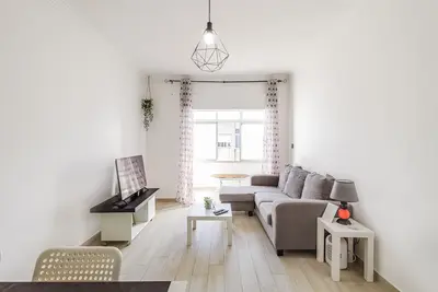 Image de Appartement de vacances \"Sleeptubal Hébergement Moderne\" avec balcon et Wi-Fi