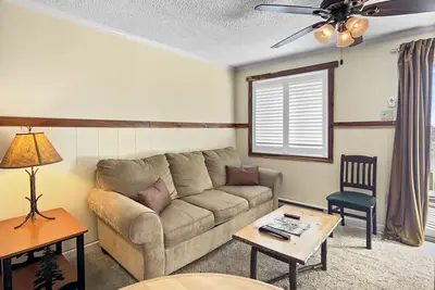 Image de Ml155 First Floor No Elevator or Steps WiFi Ez Parking Slope Side