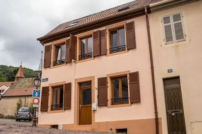 Image de Maison rénovée au cœur de Thann : 3 chambres, cuisine équipée, proche randonnées et villes alsaciennes