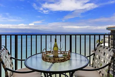 Image de Breezy 2br Oceanfront stay with Wraparound Views