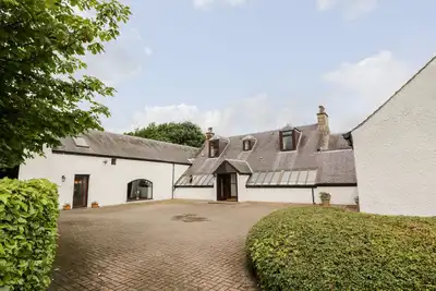 Image de Shieldhill Farm House, pet friendly, with hot tub in Falkirk