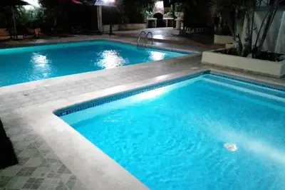 Image de Villa Los Almendros - 2 piscines privées, tennis et pickle ball