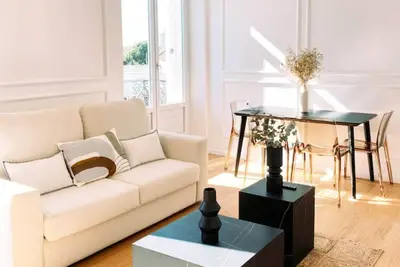 Image de Le Haussmann ⸱ Stationnement gratuit ⸱ Fibre