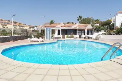 Image de Appartement central avec vue sur la mer!