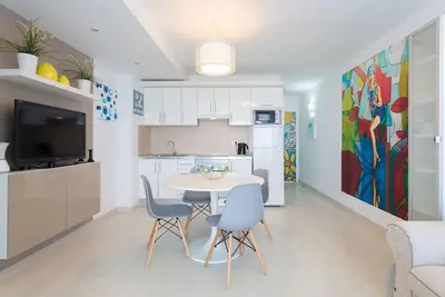 Image de Délicieux Los Cristianos, Achacay, 2bdr & 2bath Beach proche wifi gratuit