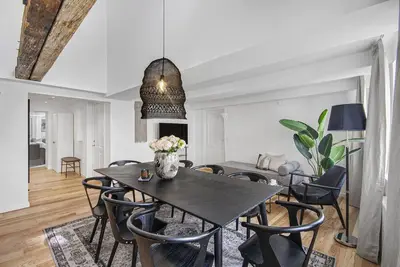 Image de Sanders Regent - Appartement élégant de 2 chambres avec terrasse