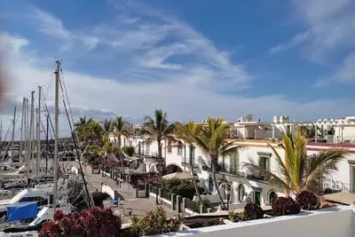 Image de Appartement Frontline Marina avec terrasse privée sur le toit et vue sur la mer par El Sirocco