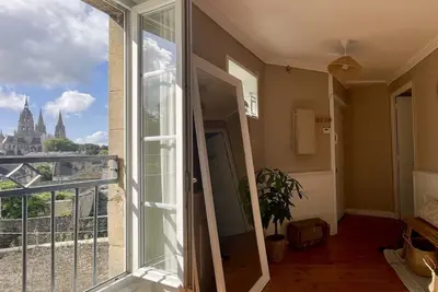 La Bellevue x Parking by Melrose