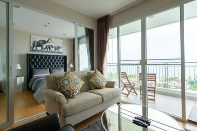 Image de 1702 Panorama Sea View Top Floor Hua Hin 2 chambres 2 salles de bain