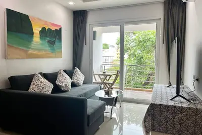 Image de 6-37 - Condo 2 chambres avec balcon et piscine partagée