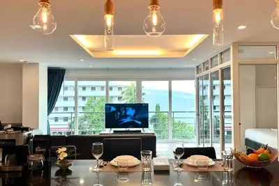 Image de 6-18 - Penthouse 3 chambres à pied de la plage de Patong