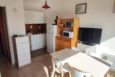 Image de Studio de 21m²  avec balcon et vue sur la vallée.