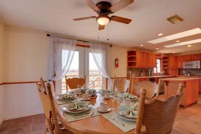 Image de Picturesque Page Home Near Lake Powell & Hiking!