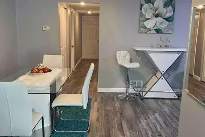 Image de Stylish 2-bedrooms; home away from home! 3 mins from Nazareth Hospital