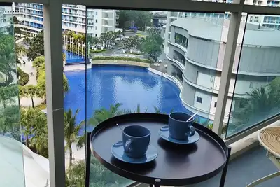 Image de 2Br Condo with Beach View in the City, Near Airport