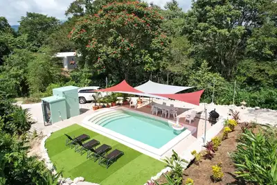 Image de New! Stylish, Boutique Tropical Retreat with Saltwater Pool Samara Beach 5 mins