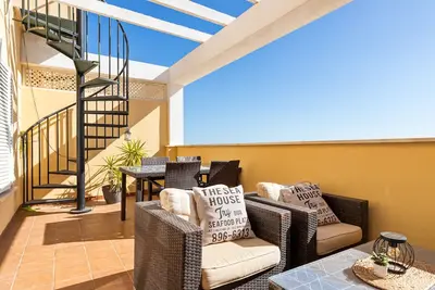 Image de Seaview terrace in Torremolinos by Costarentals - Ref 233