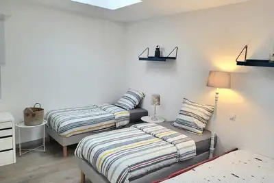 Image de Superbe appartement avec parking sécurisé à 20 minutes de Paris.