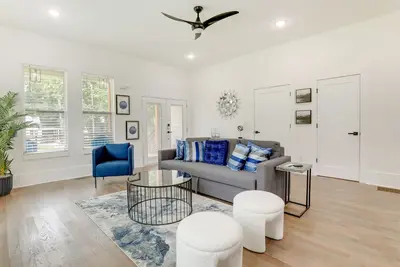 Image de Modern Decatur Home ~ 7 Mi to Atlanta!