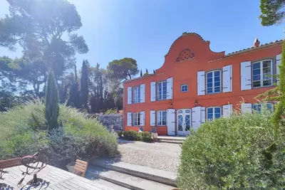 Image de Belle maison à Ouveillan avec WiFi