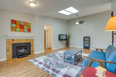 Image de Pet-Friendly Anchorage Home - 8 Mi to Downtown!